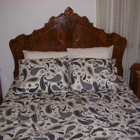 Teniente Llorca Apartment